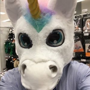 Meet your Posher, Max